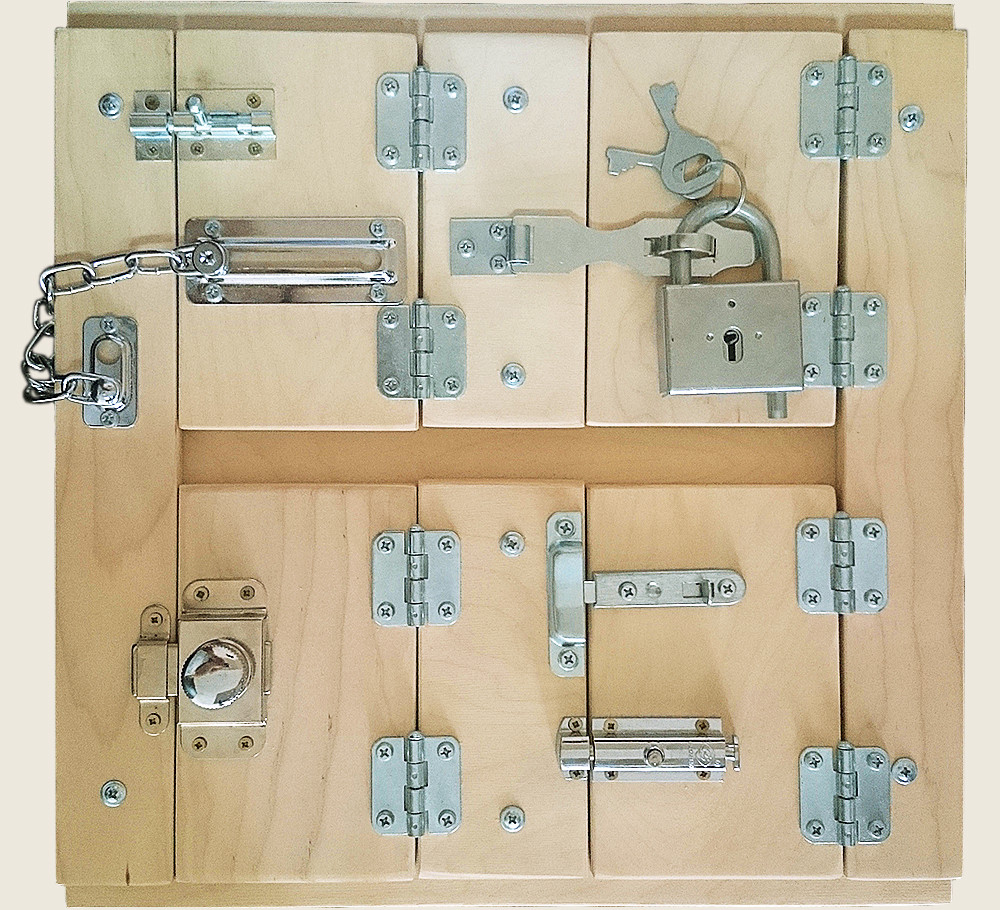 Tactile development panel “Locks” Romsens