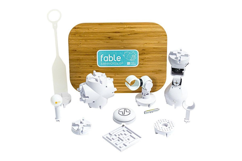 Basic educational and gaming kit for modular robotics Shape Robotics Fable Explore! FIL-Ex