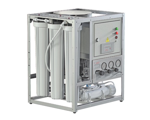 Redistiller UPVA-15 (15 l/h)