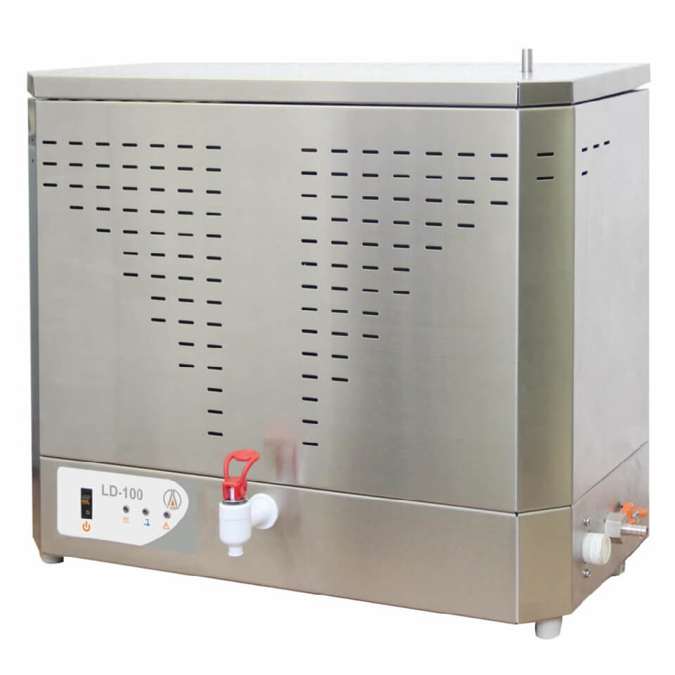 Water distiller LOIP LD-104 (4 l/h, built-in water collector 8 l)
