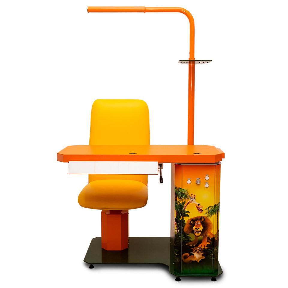 Stern Talmo ophthalmologist's workplace for children