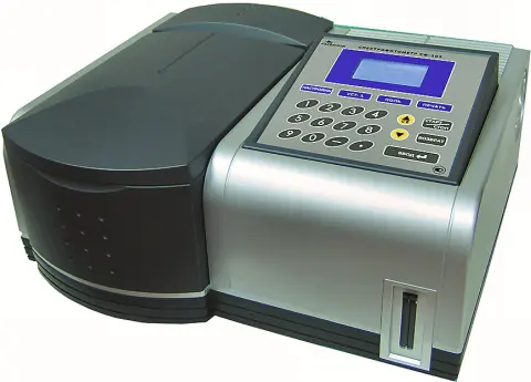 Spektrofotometr SF-102 (200...1100 nm)