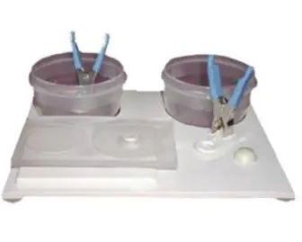Device for molding PFK gluten