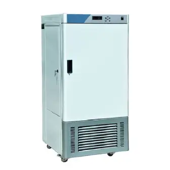 Climate chamber ULAB UT-7400 (400 l, +65 °C)
